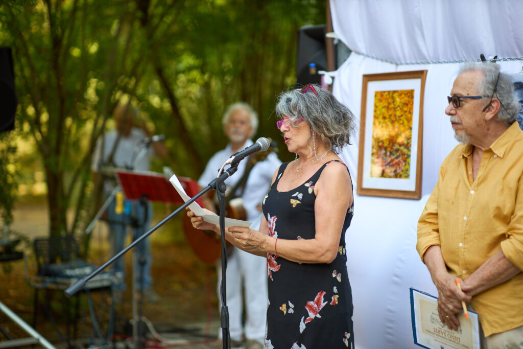 ii 080826 0060