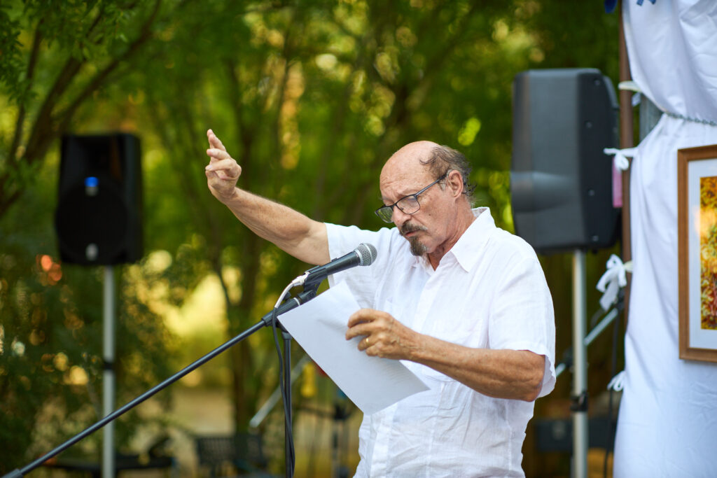 ii 080826 0079